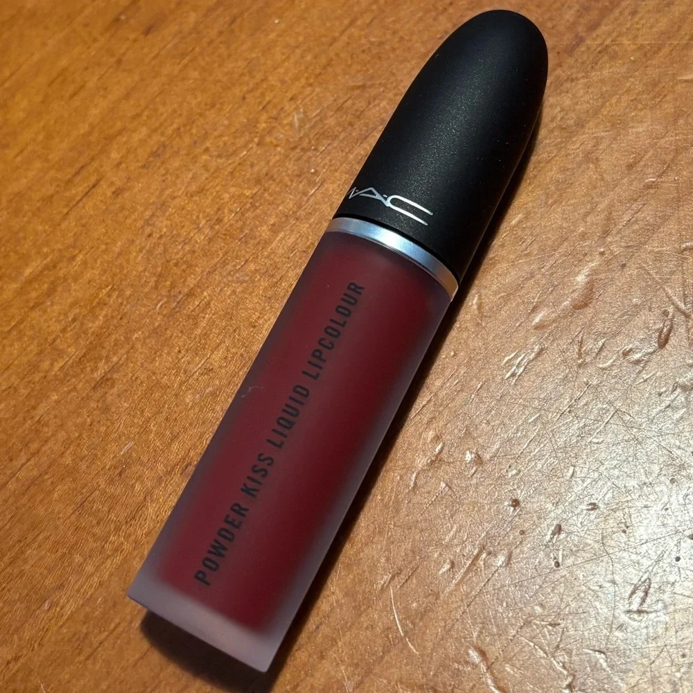 MAC Powder Kiss Liquid Lipcolour Fashion Sweetie